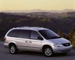 Chrysler Town & Country 2001 года